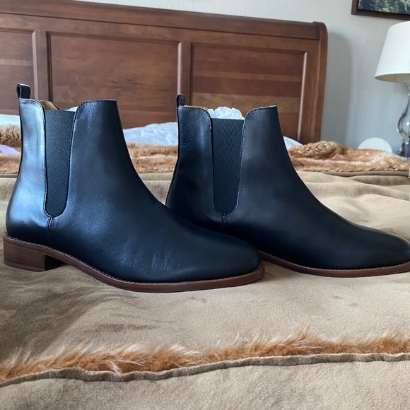Sezane black slip on boots - Picture 3 of 6